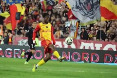 西甲焦点战：赫罗纳主场迎战西班牙人保级生死战